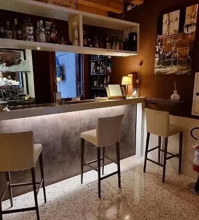 Отель Unahotels Eco Costanza Venezia 3*