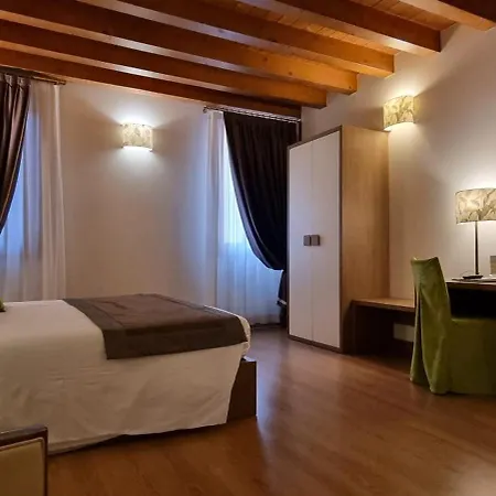 Unahotels Eco Costanza Venezia Отель Местре